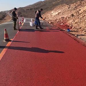 济宁一是彩钢瓦喷漆翻新，地面喷涂